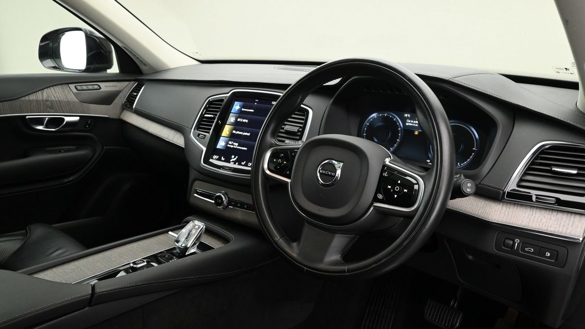 More views of Volvo XC90