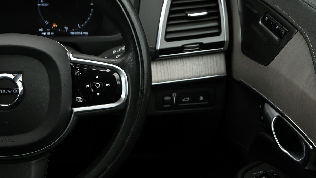 More views of Volvo XC90