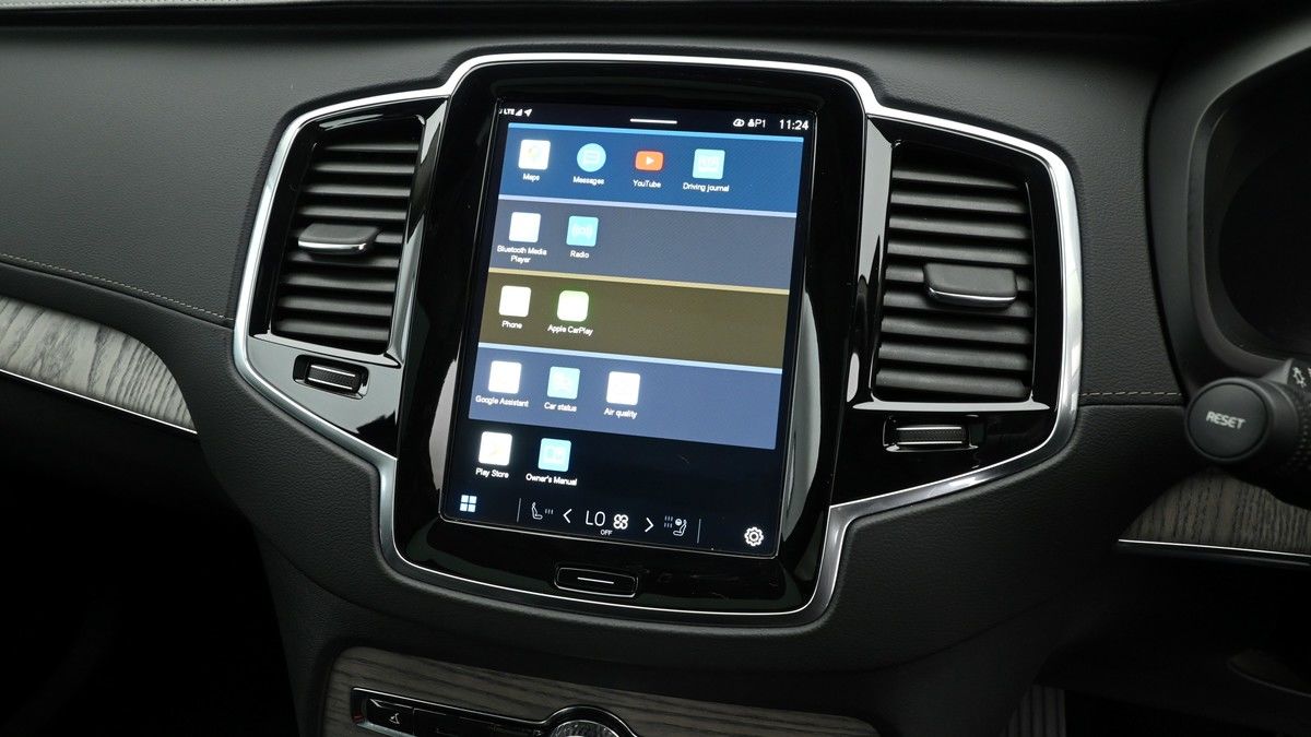 Volvo XC90 Image 11