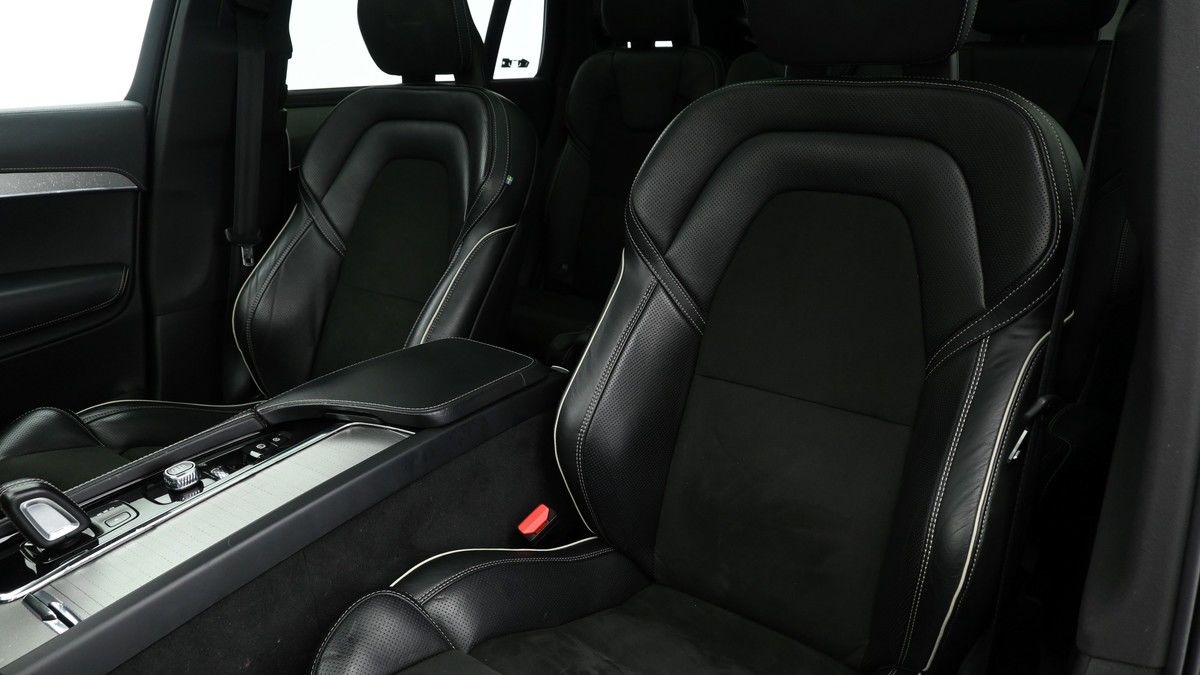 Volvo XC90 Image 4