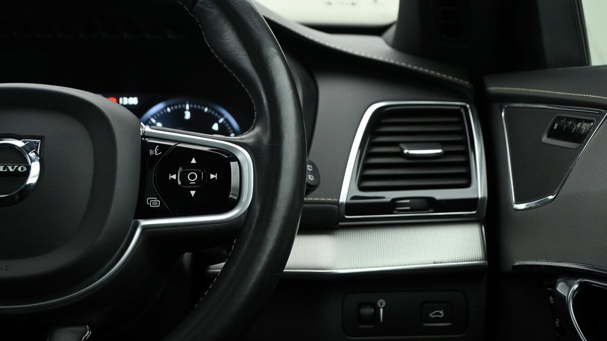 Volvo XC90 Image 16