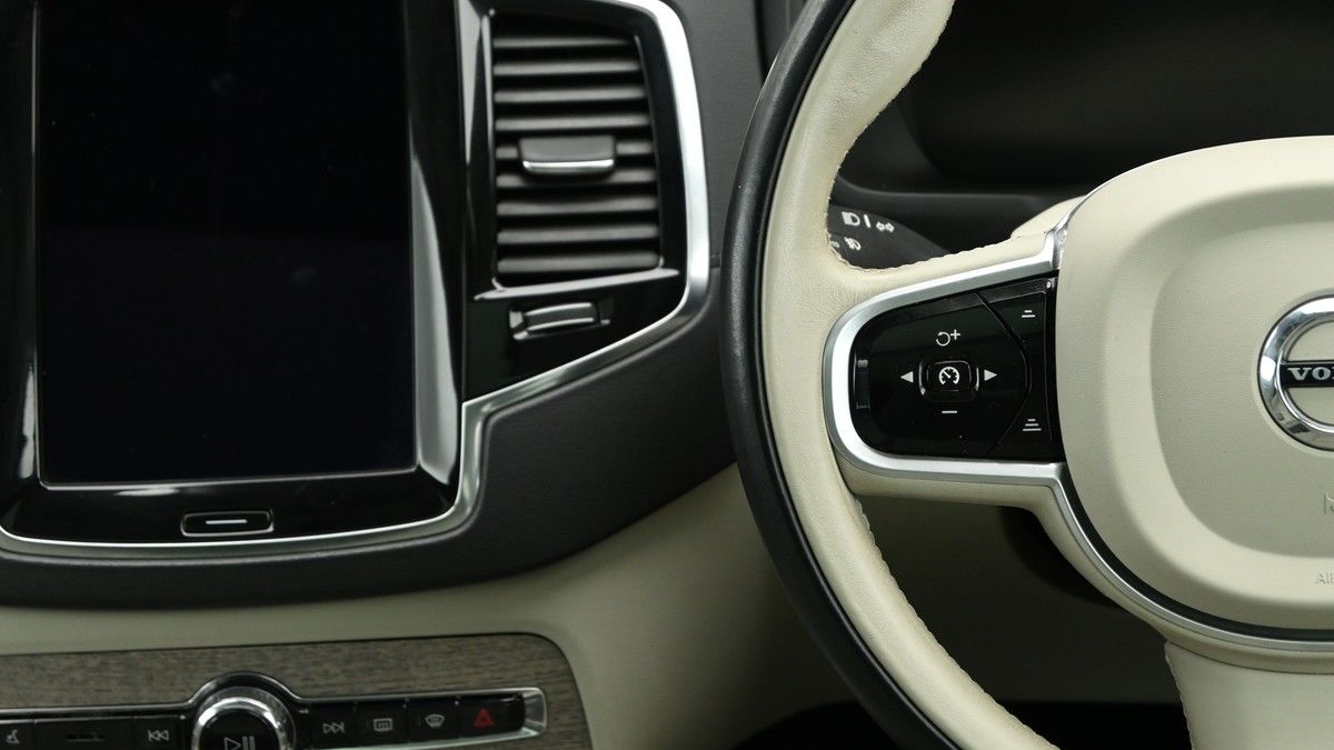 Volvo XC90 Image 15