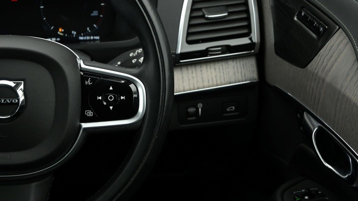 More views of Volvo XC90