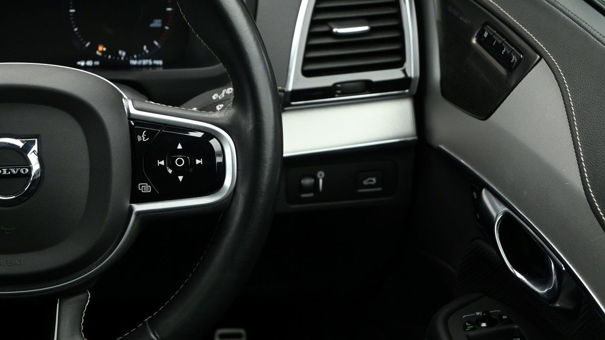 More views of Volvo XC90