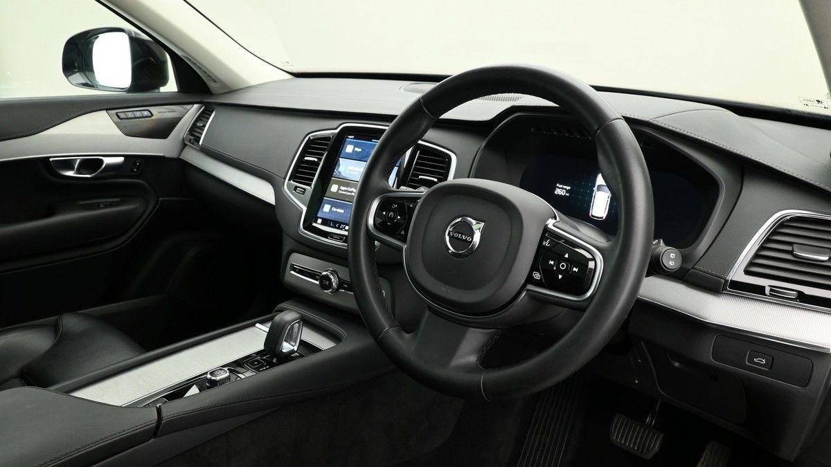 Volvo XC90 Image 3