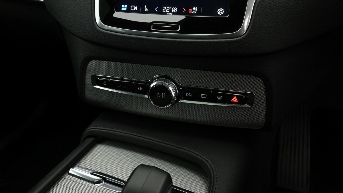 Volvo XC90 Image 12