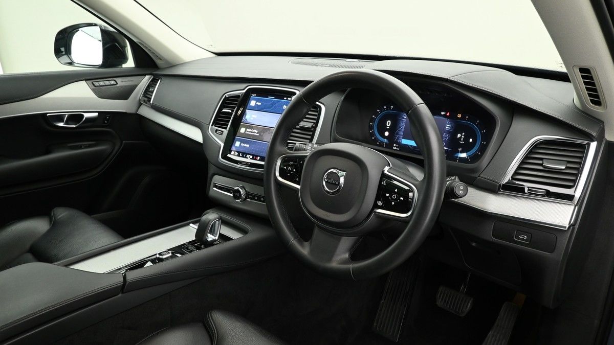 Volvo XC90 Image 3