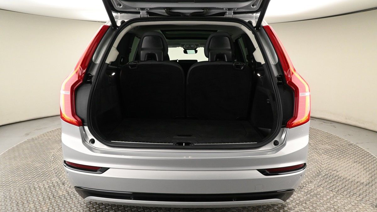 Volvo XC90 Image 10