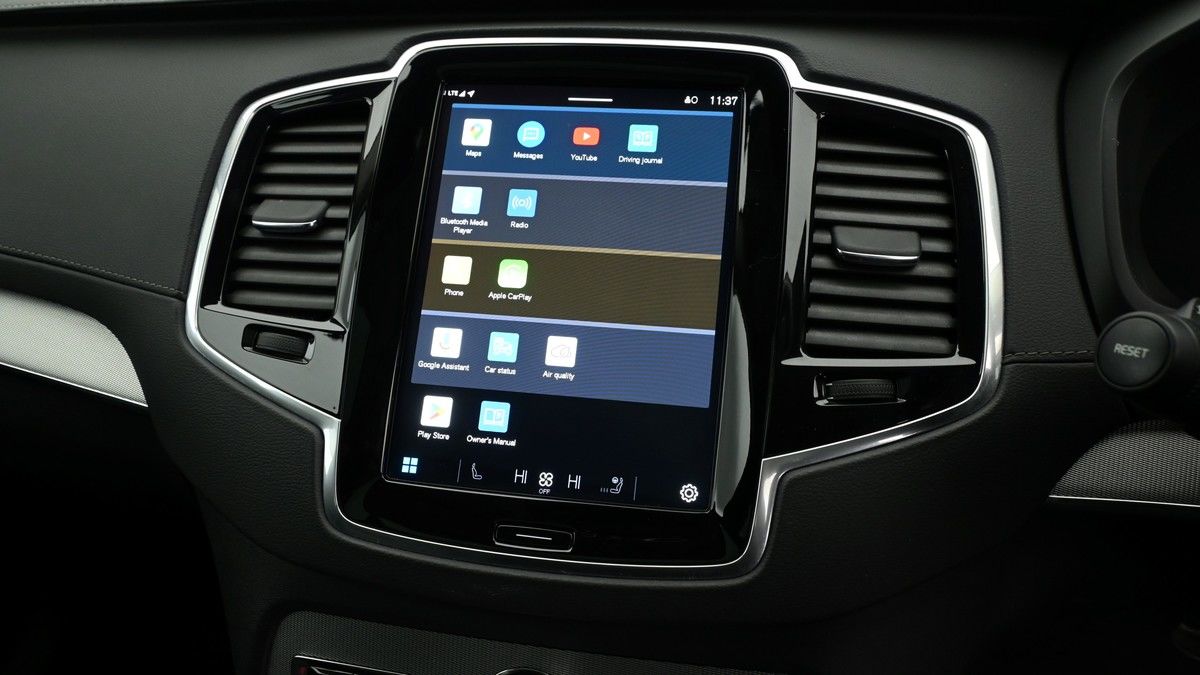 Volvo XC90 Image 11