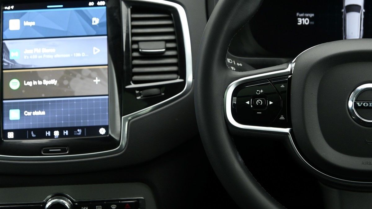 Volvo XC90 Image 15