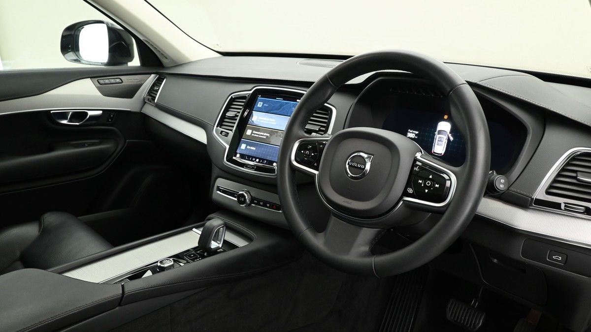 Volvo XC90 Image 3