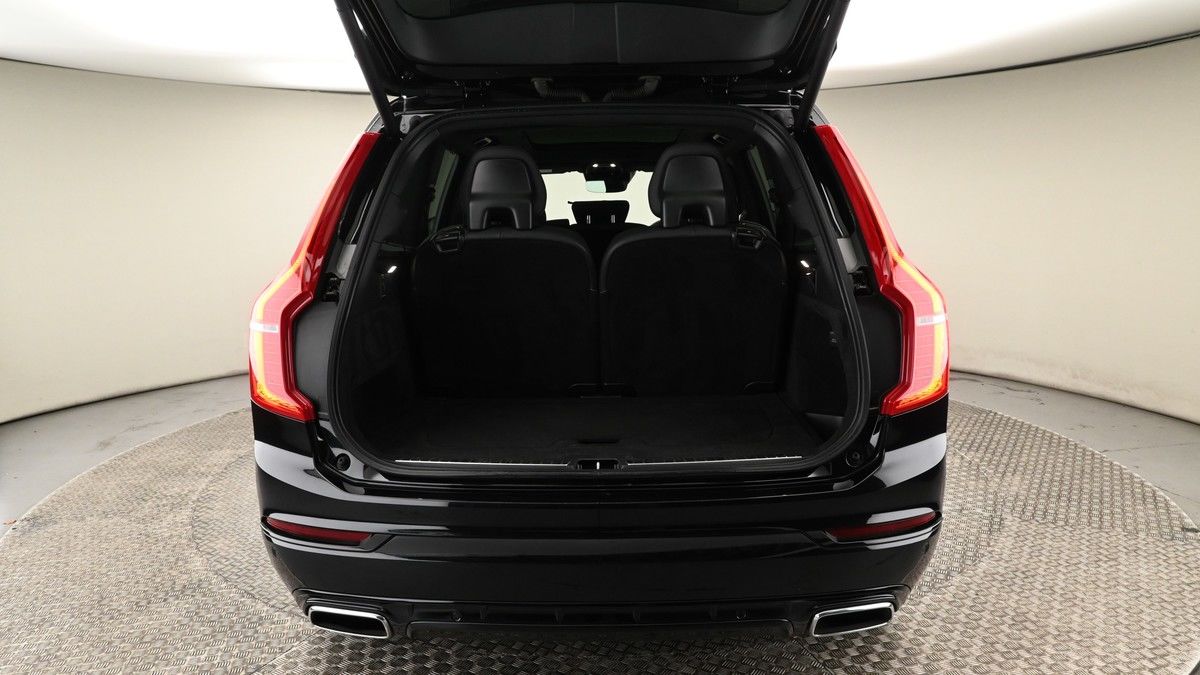 Volvo XC90 Image 10