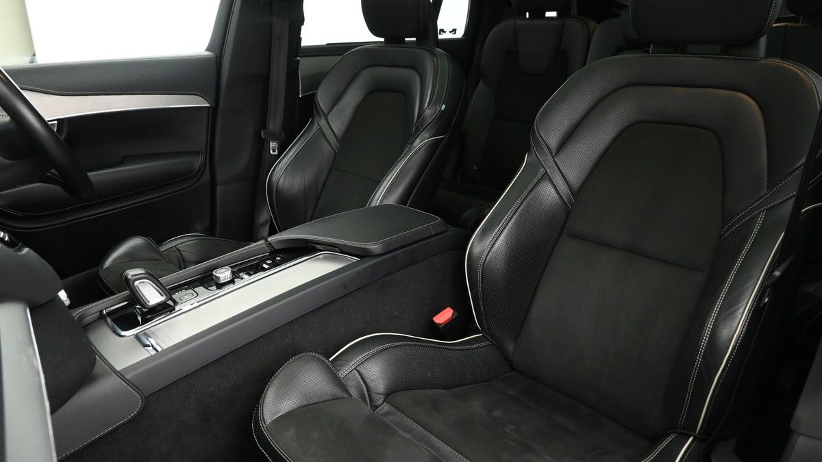 Volvo XC90 Image 4