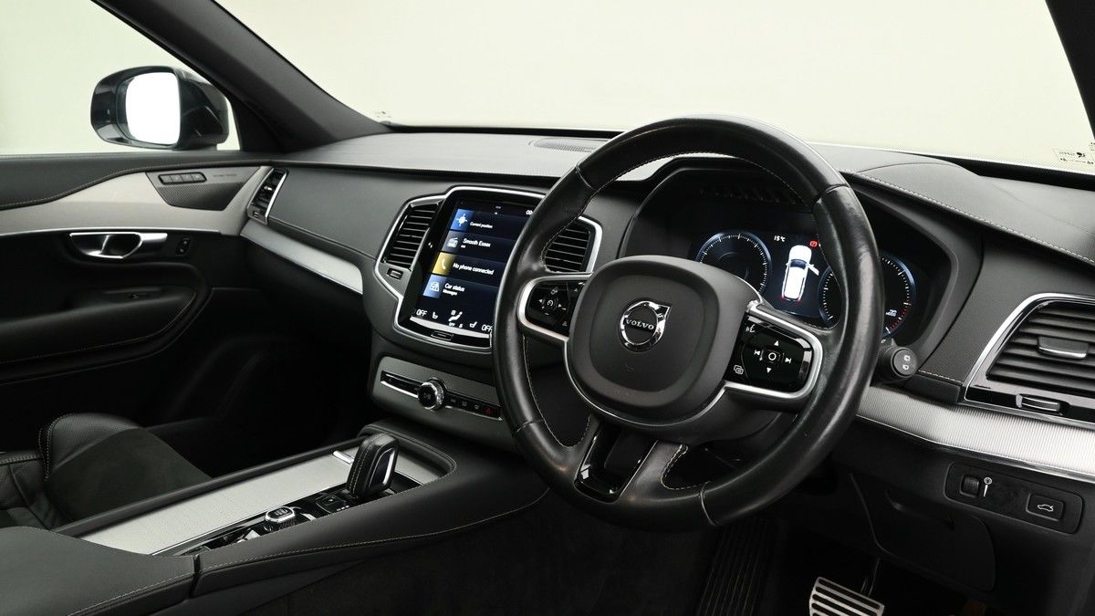 Volvo XC90 Image 3