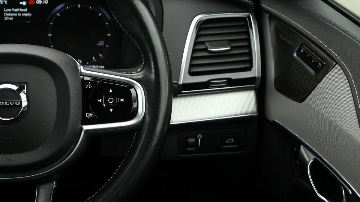 More views of Volvo XC90