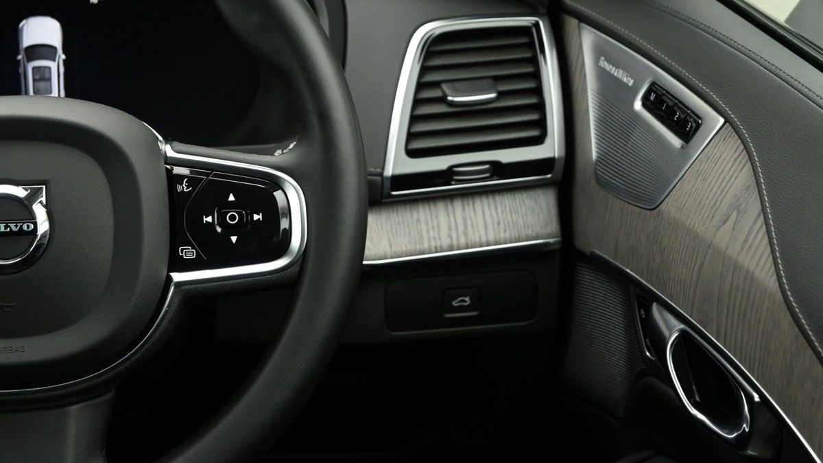 Volvo XC90 Image 16