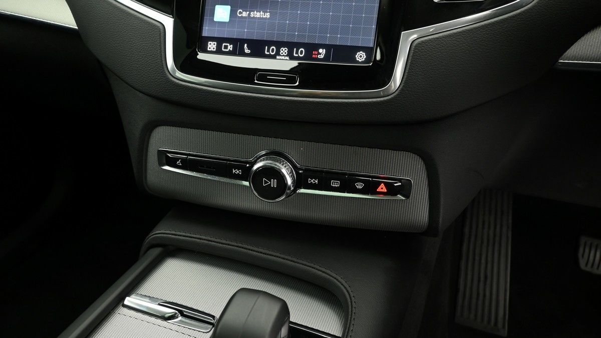 Volvo XC90 Image 12