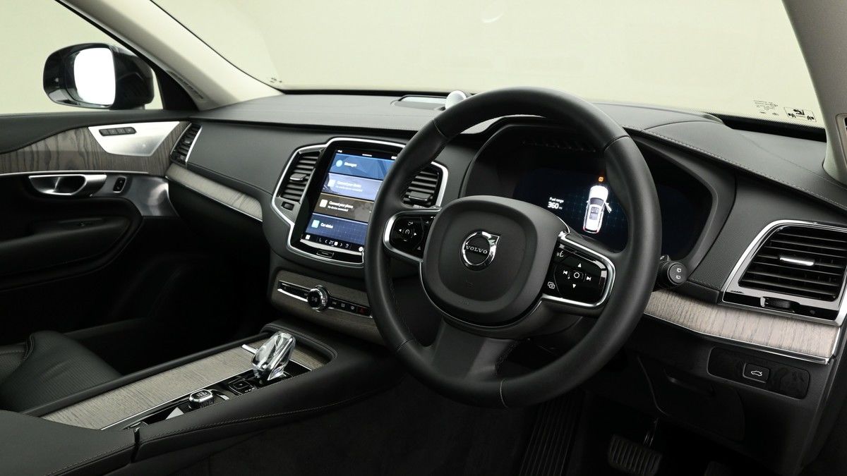 Volvo XC90 Image 3