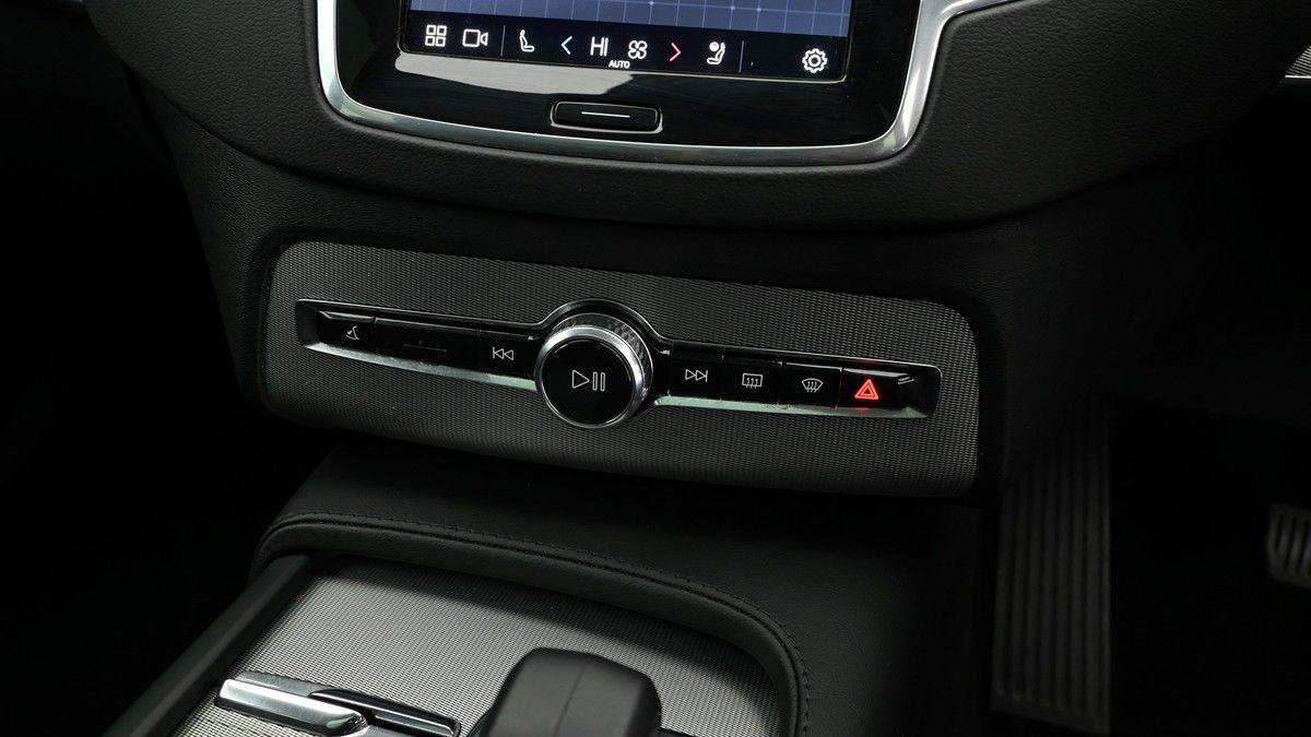 Volvo XC90 Image 12