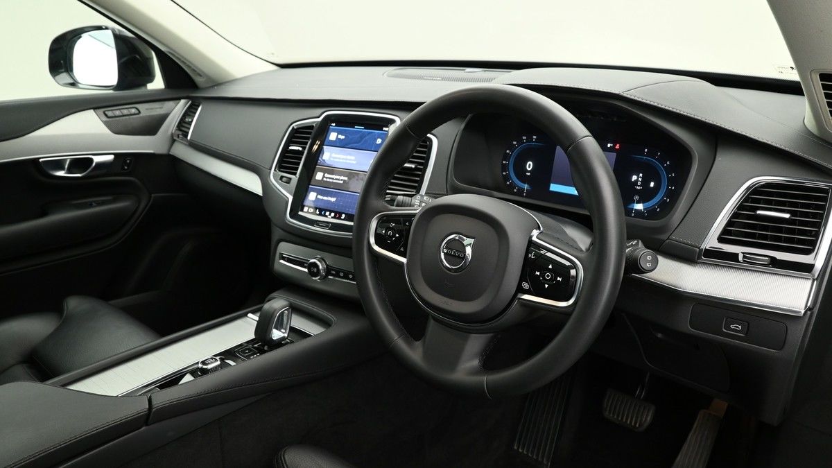 Volvo XC90 Image 3