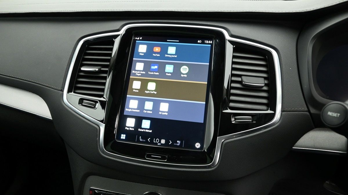 Volvo XC90 Image 11