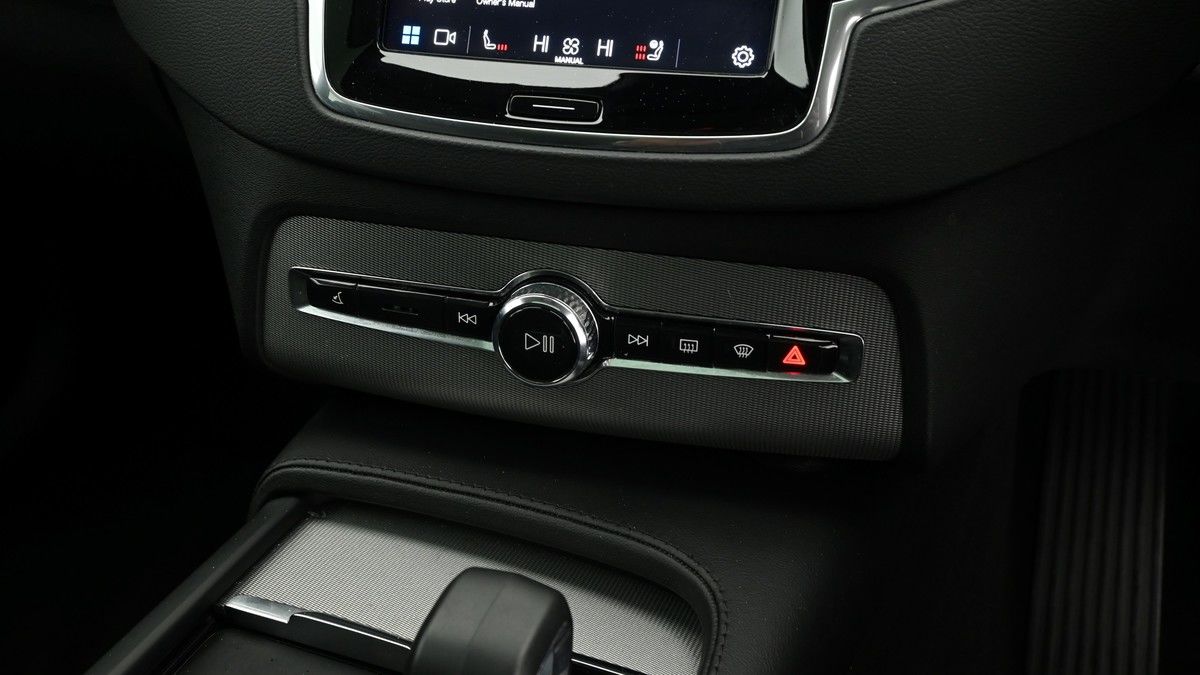 Volvo XC90 Image 12