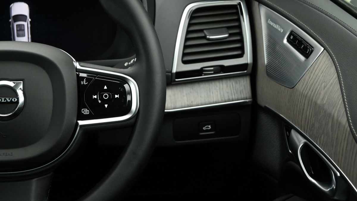 More views of Volvo XC90