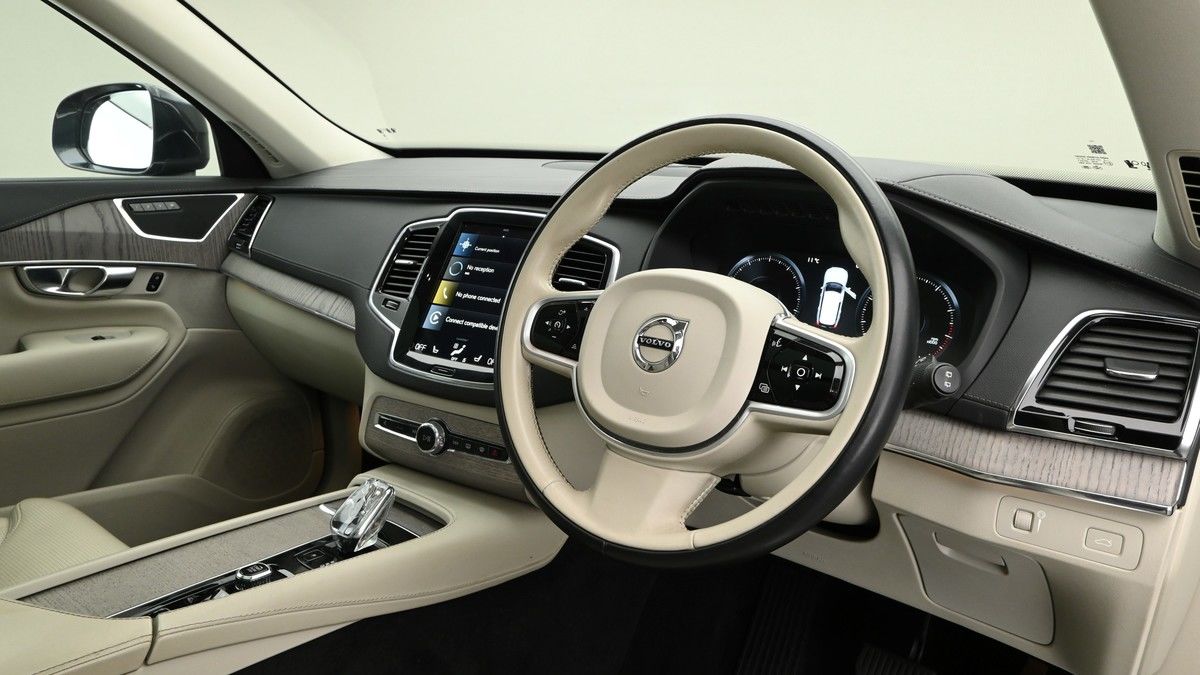 Volvo XC90 Image 3