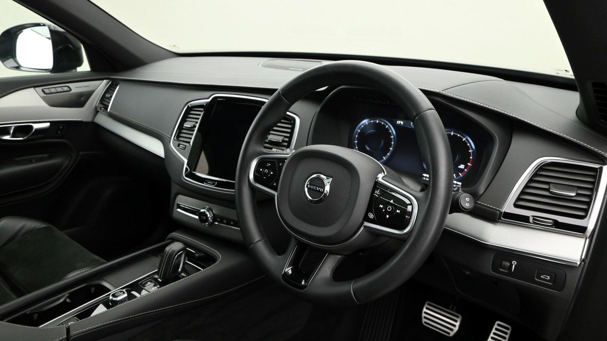 More views of Volvo XC90