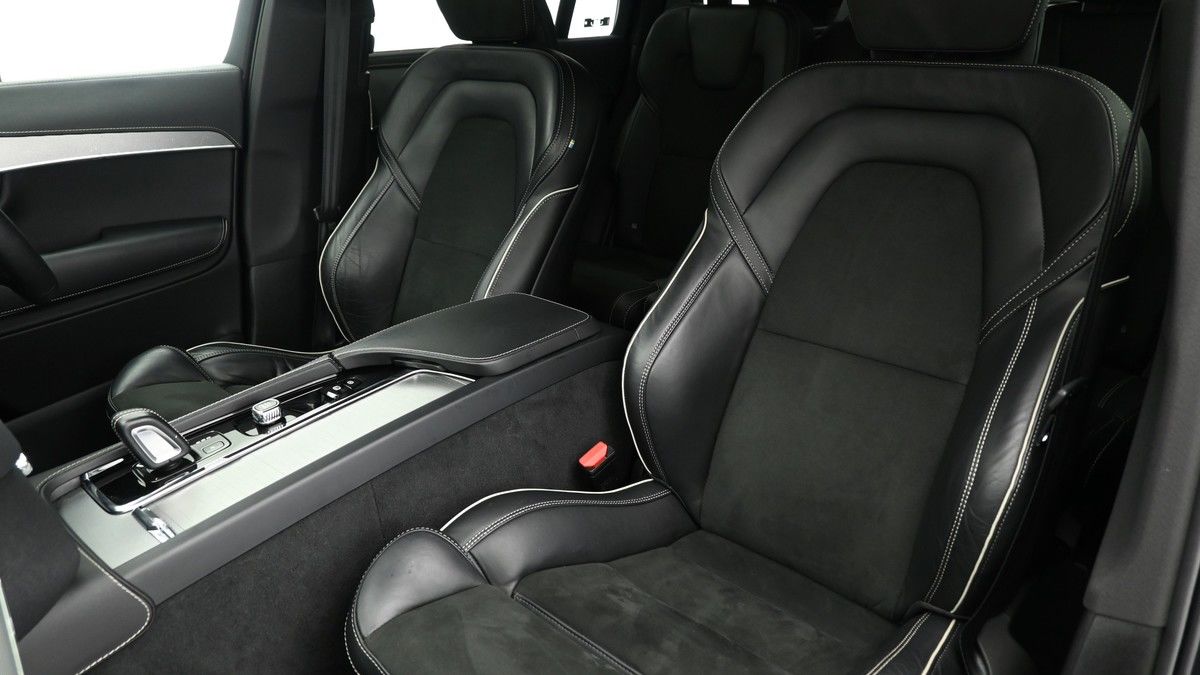 Volvo XC90 Image 4