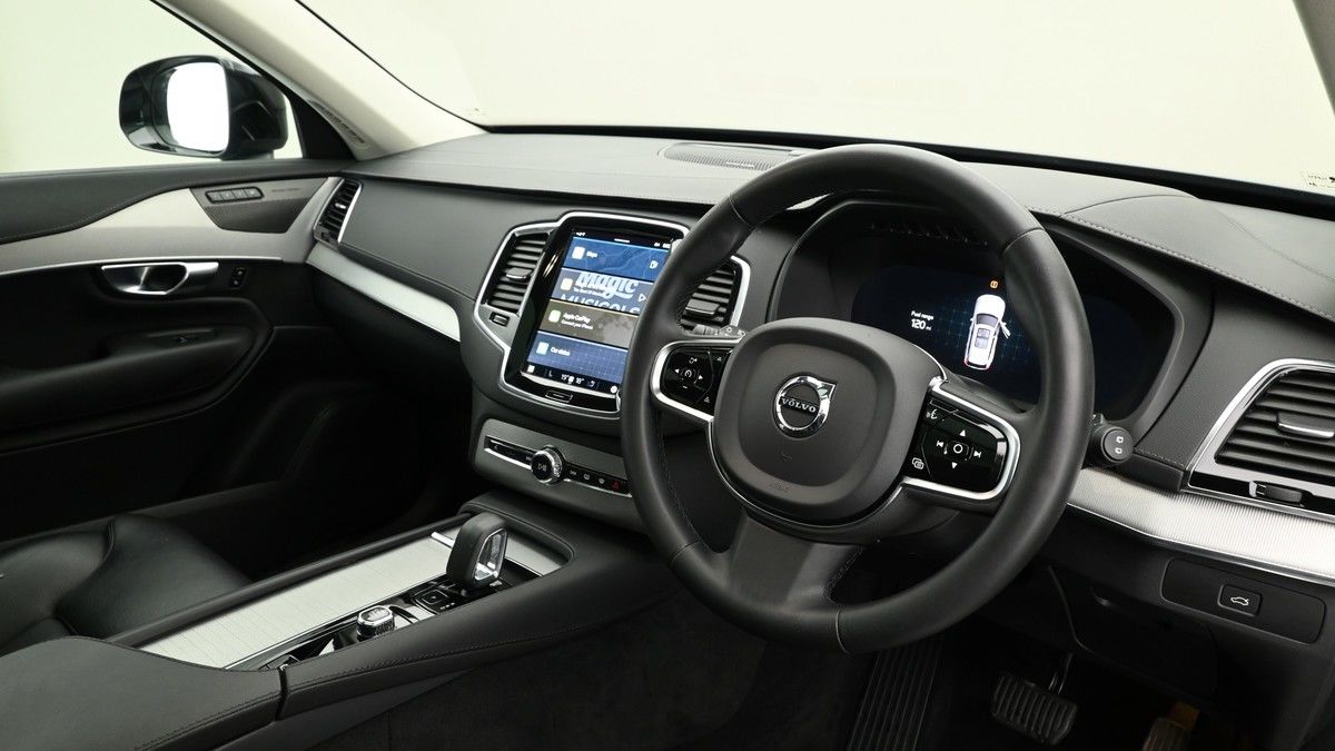 Volvo XC90 Image 3