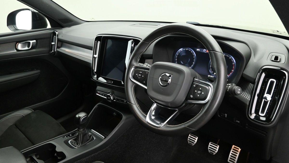 Volvo XC40 Image 3