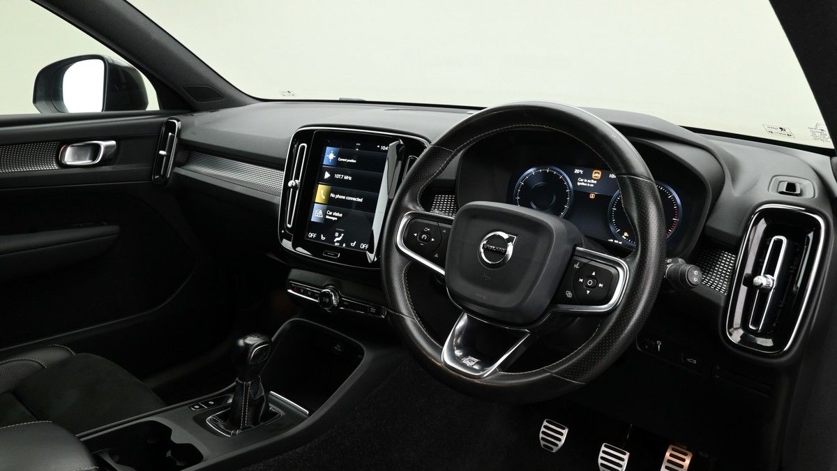 Volvo XC40 Image 3