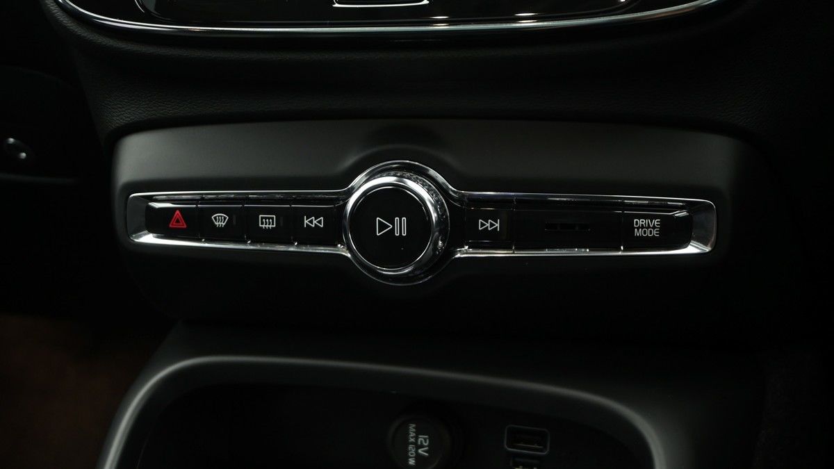 Volvo XC40 Image 12