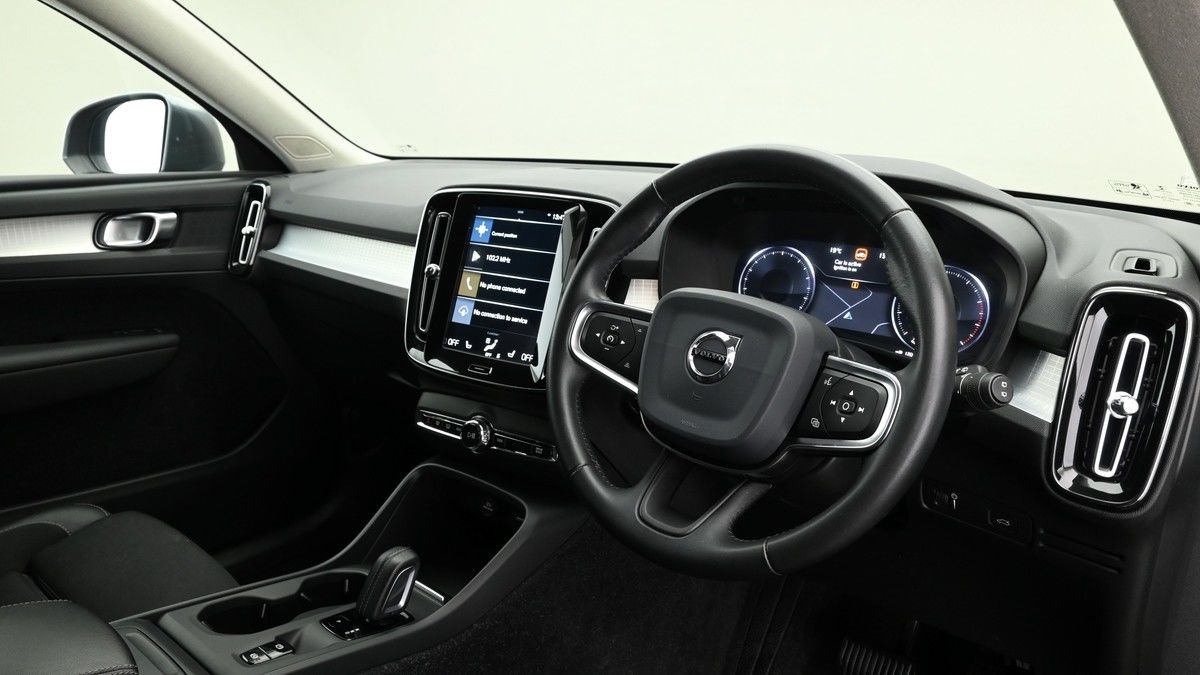 Volvo XC40 Image 3