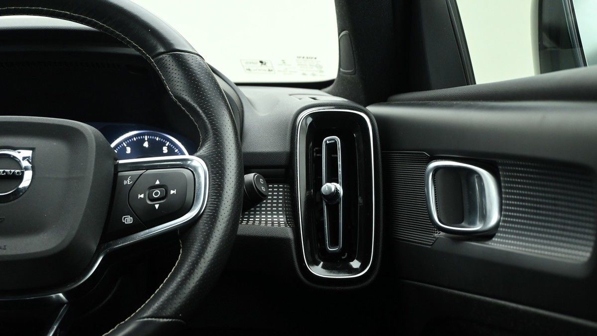 Volvo XC40 Image 14