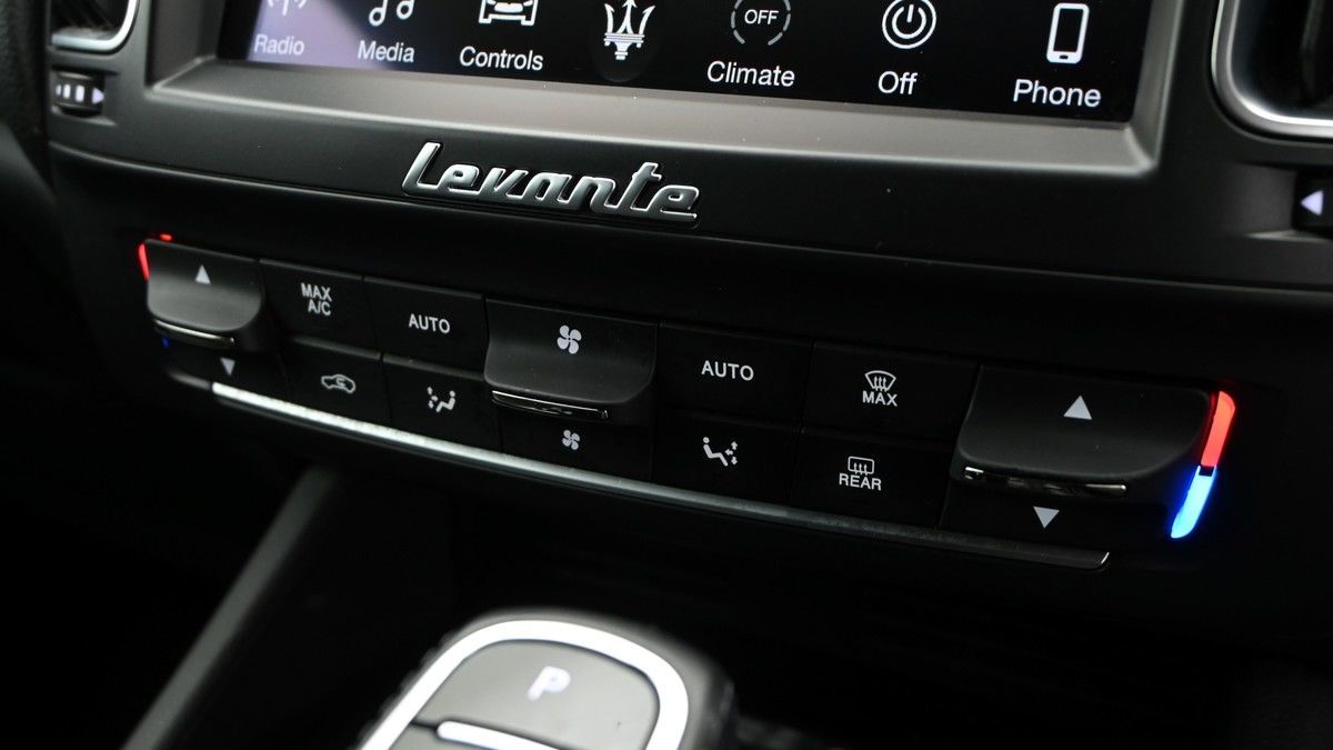 Maserati Levante Image 12