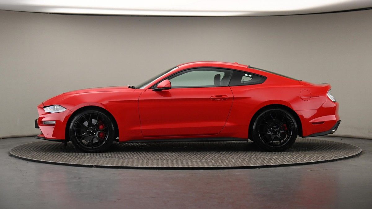 Ford Mustang Image 23