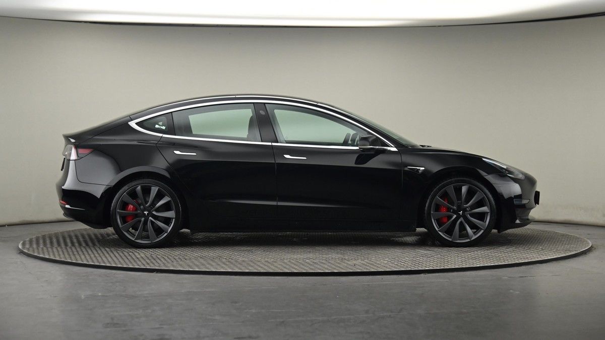 Tesla Model 3 Image 27