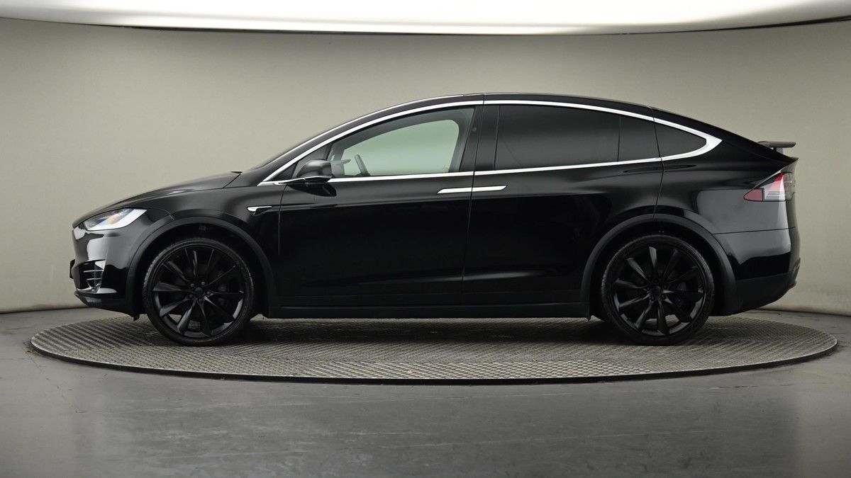 Tesla Model X Image 23