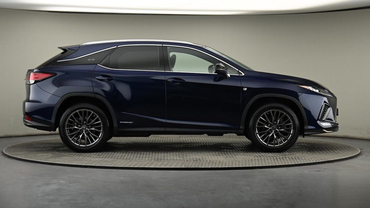 Lexus RX Image 27