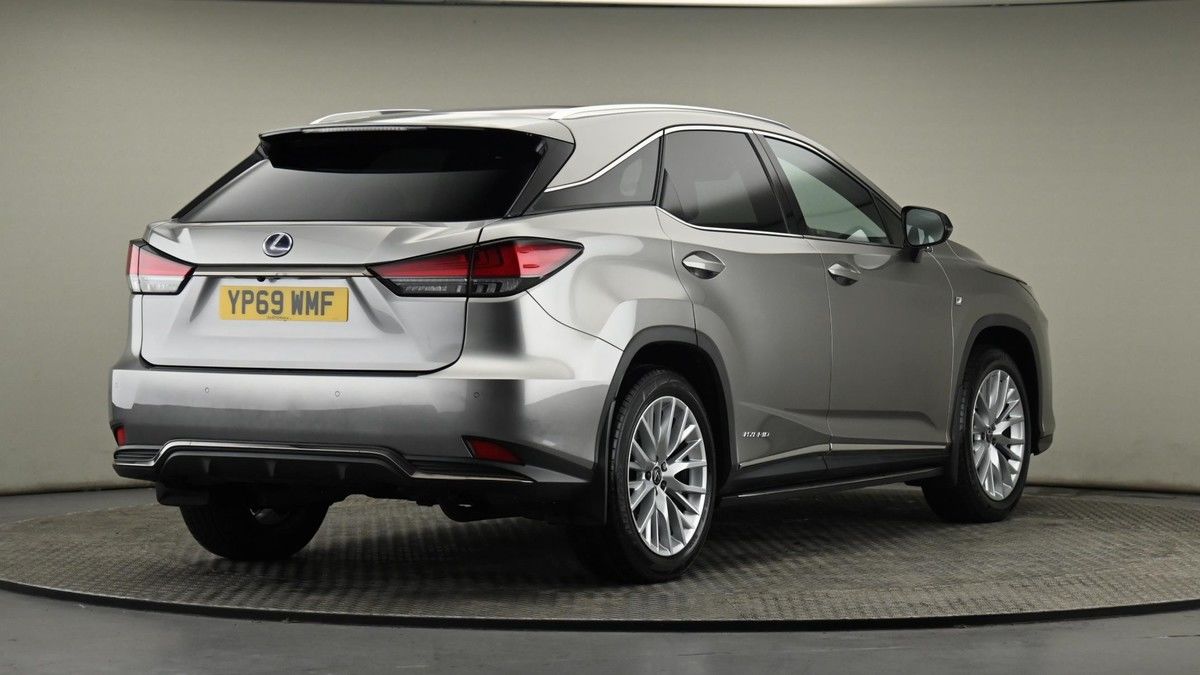 Lexus RX Image 26