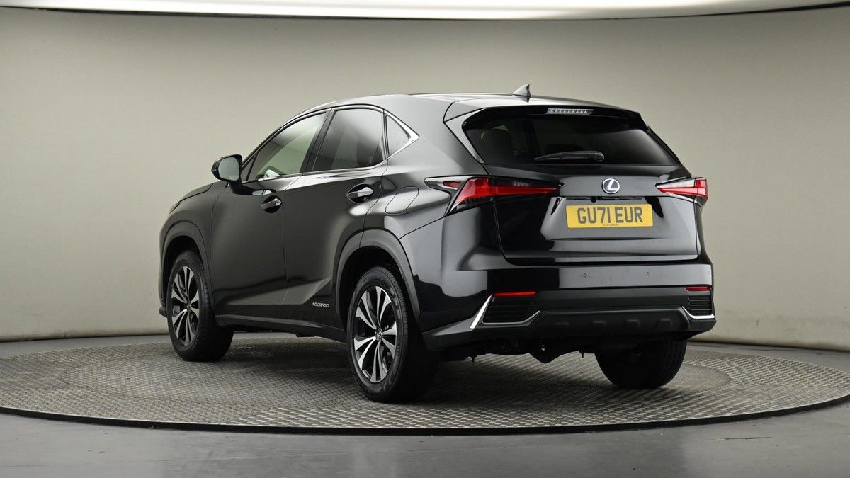 Lexus NX Image 24