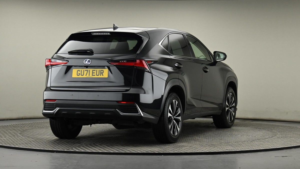 Lexus NX Image 26