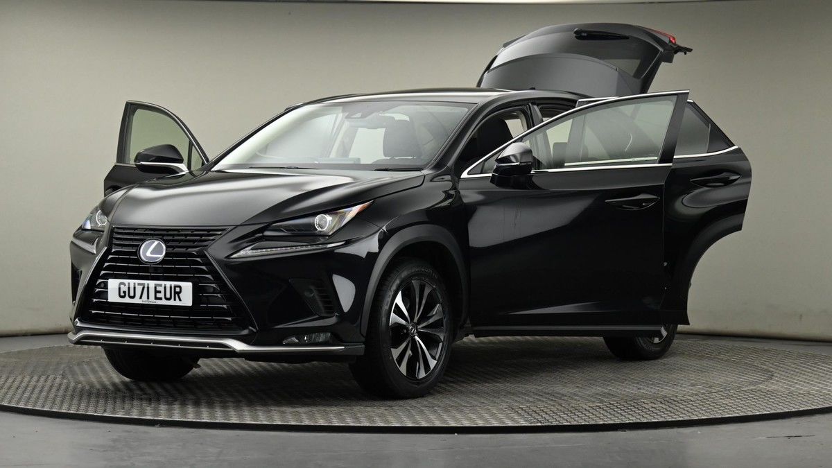 Lexus NX Image 28