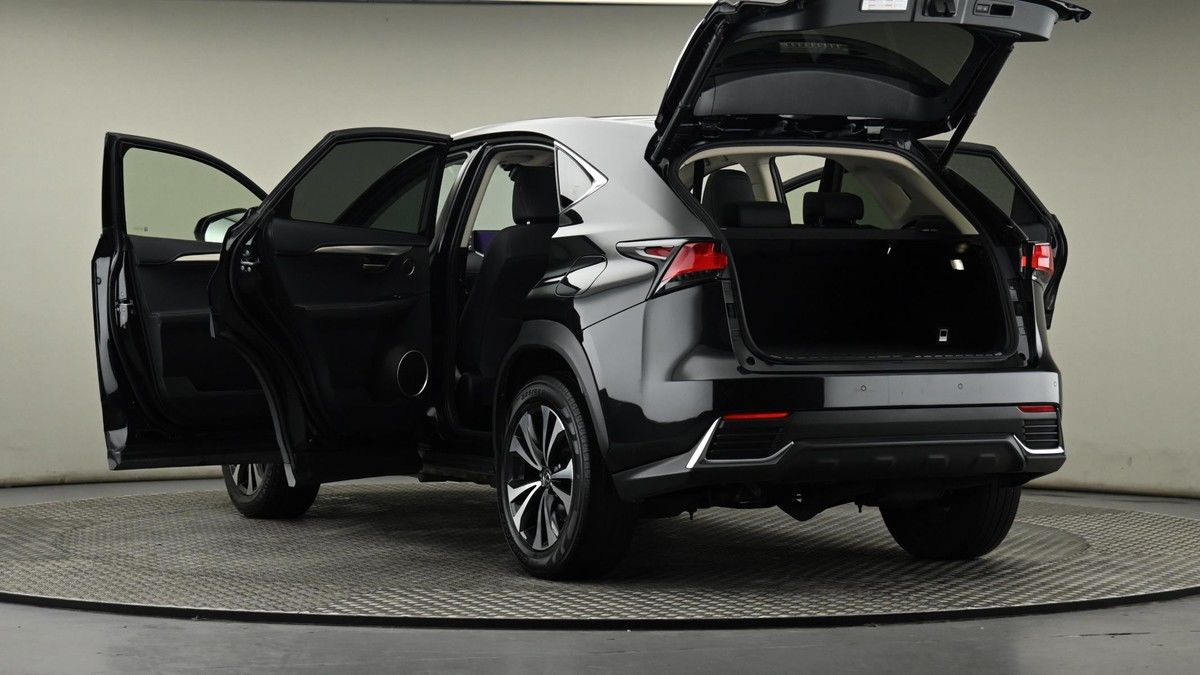 Lexus NX Image 29