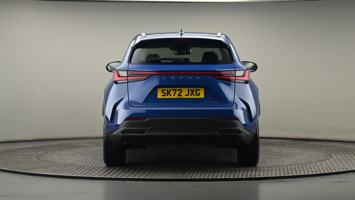 Lexus NX Image 25