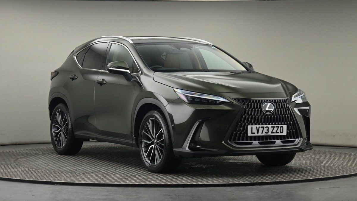 Lexus NX Sticky Header Image