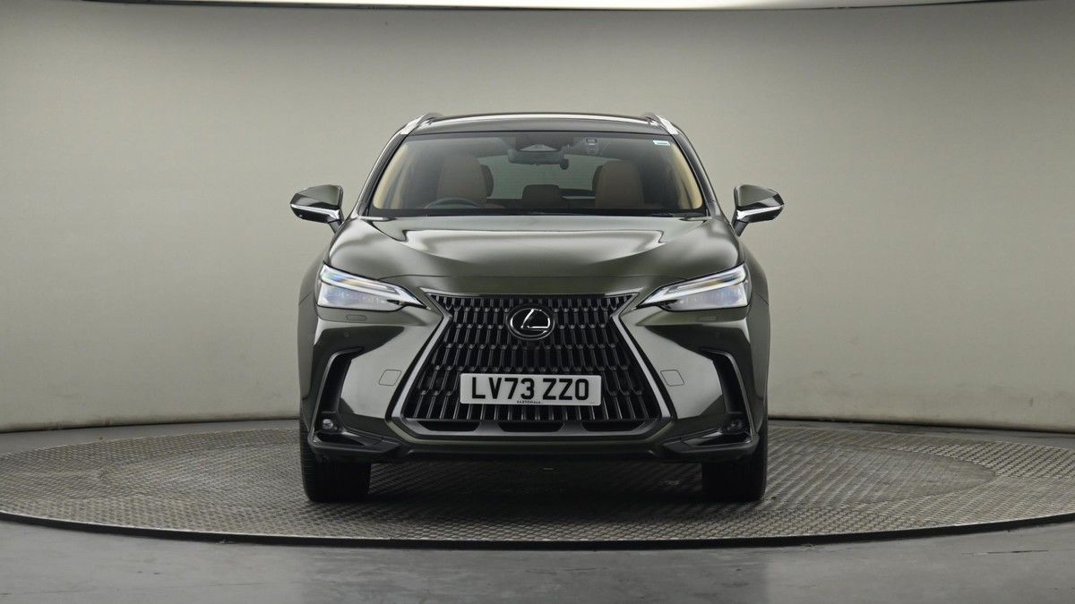 Lexus NX Image 21