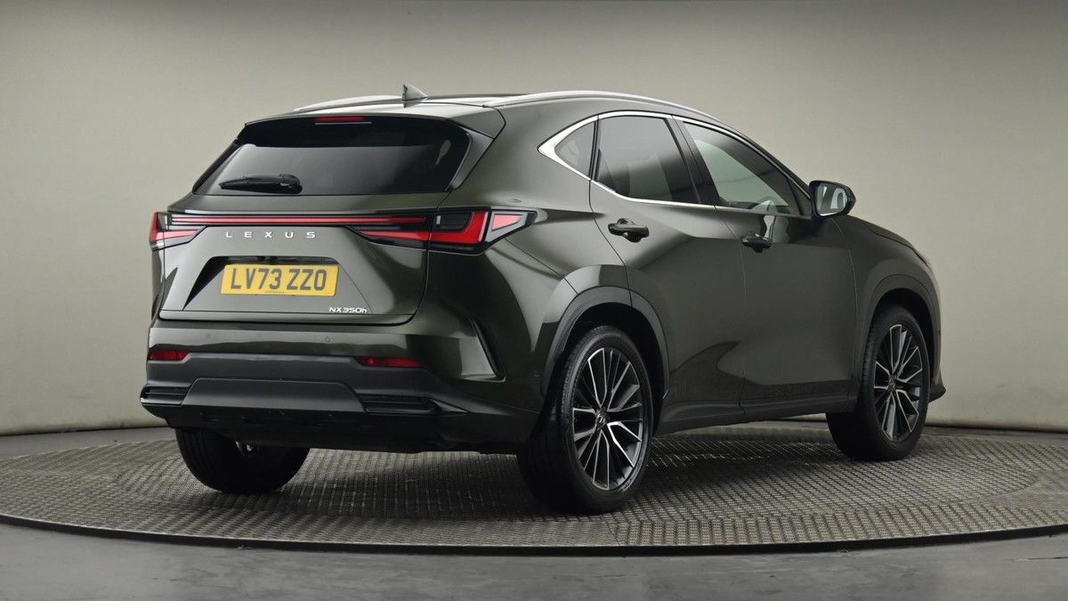 Lexus NX Image 26